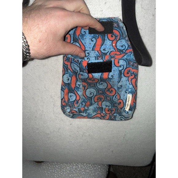 Kavu Keeper Crossbody Bag Pocket Preppy Hipster Canvas Travel Hiking Blue Red - Picture 3 of 7